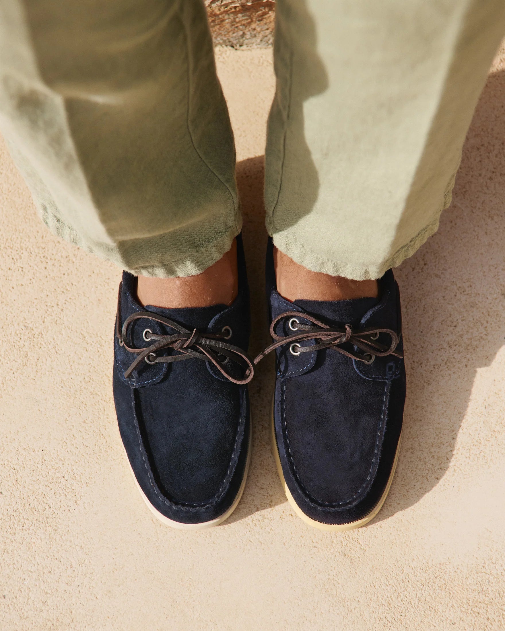 Scarpa barca Swan suede navy Luca Rubinacci x Manebì