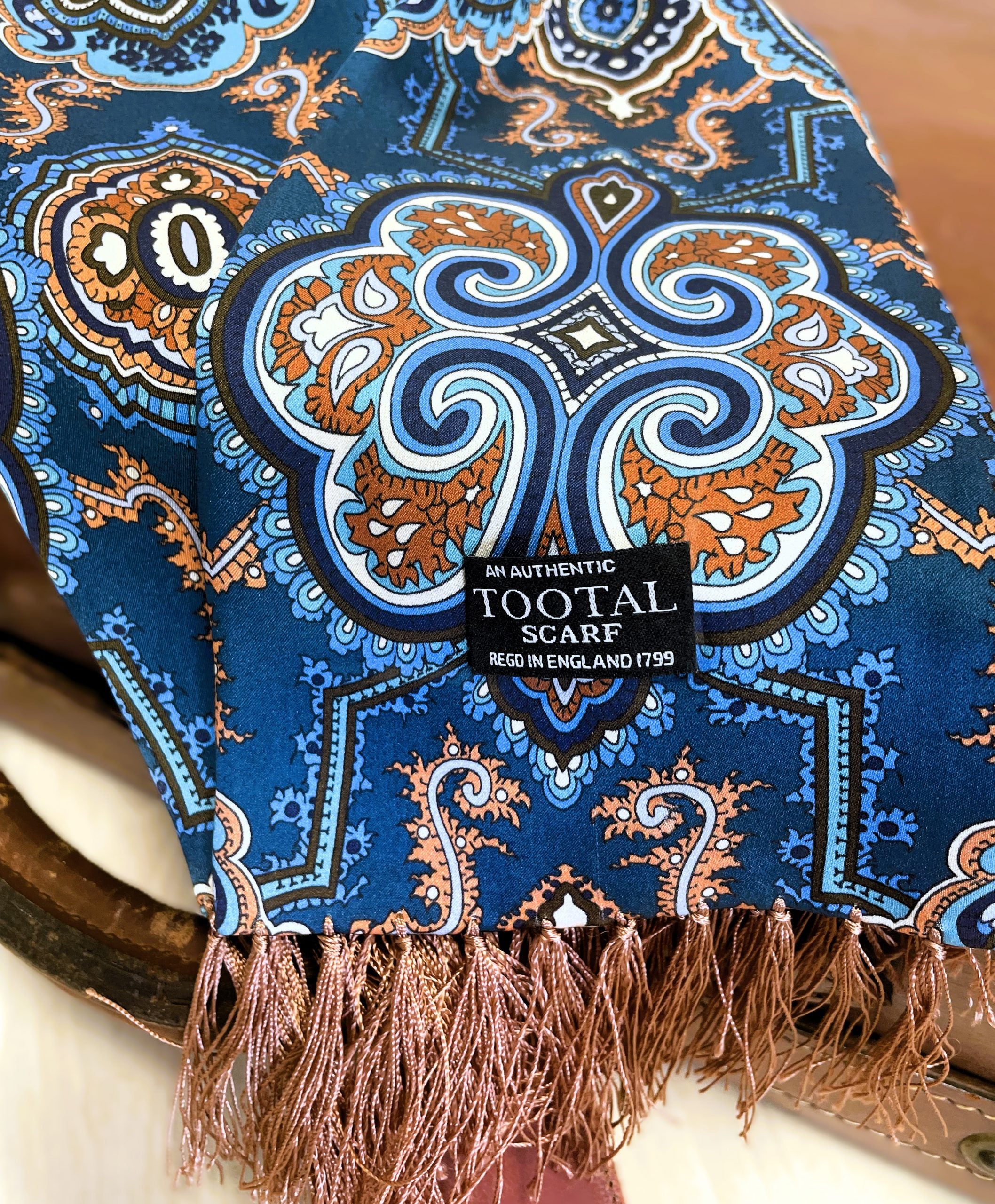 Sciarpa rayon fantasia medaglioni blu oceano Tootal