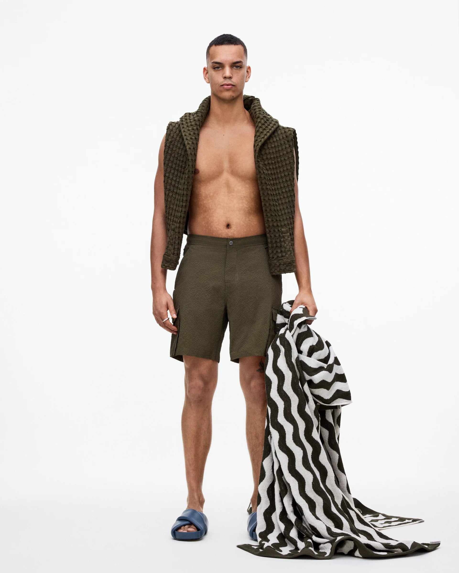 Costume kelp cargo OAS