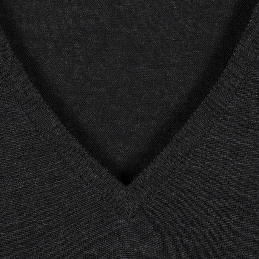 Girocollo Bobby a V extra fine merino wool hepburn smoke John Smedley