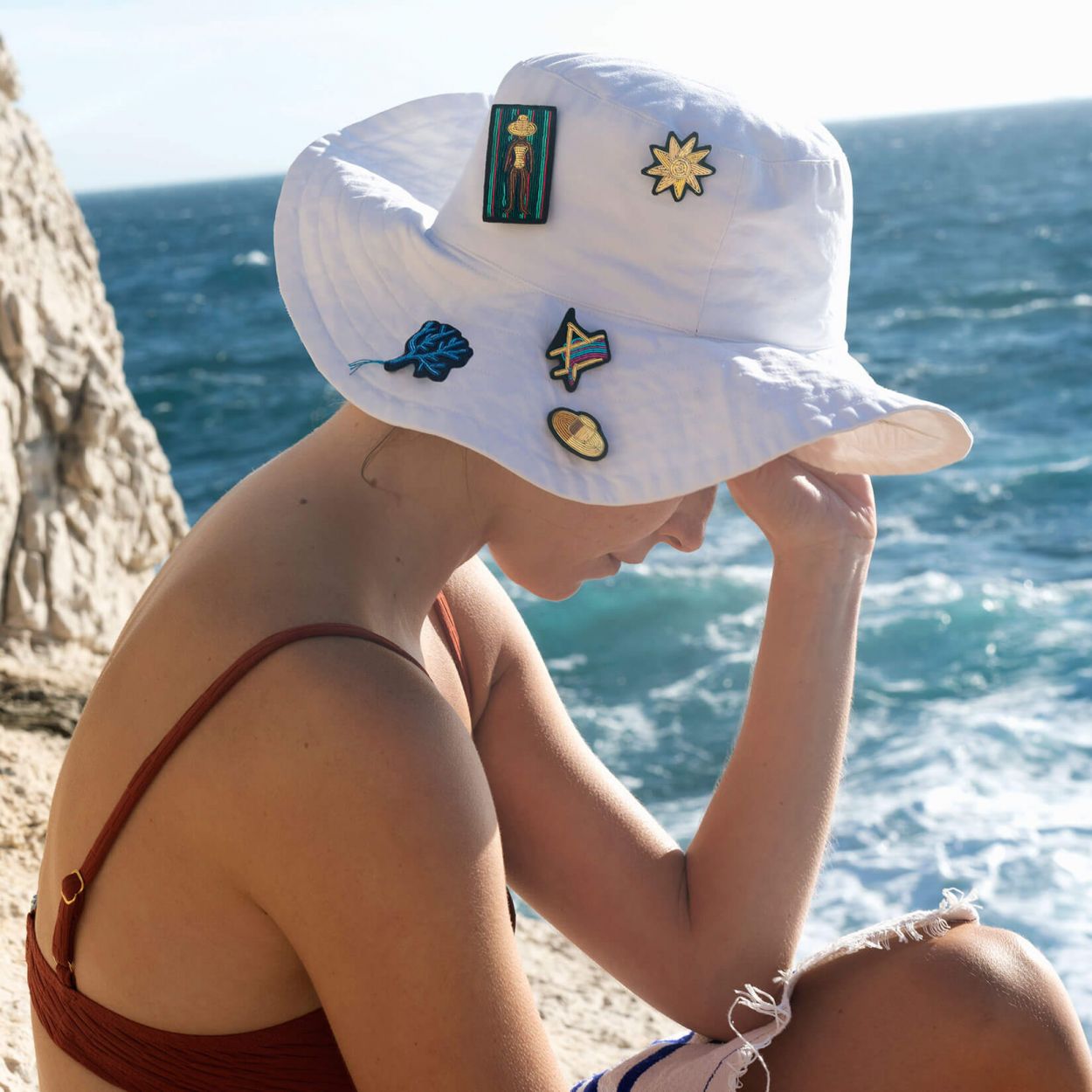 Spilla cappello di paglia Macon & Lesquoy - MONSIEUR