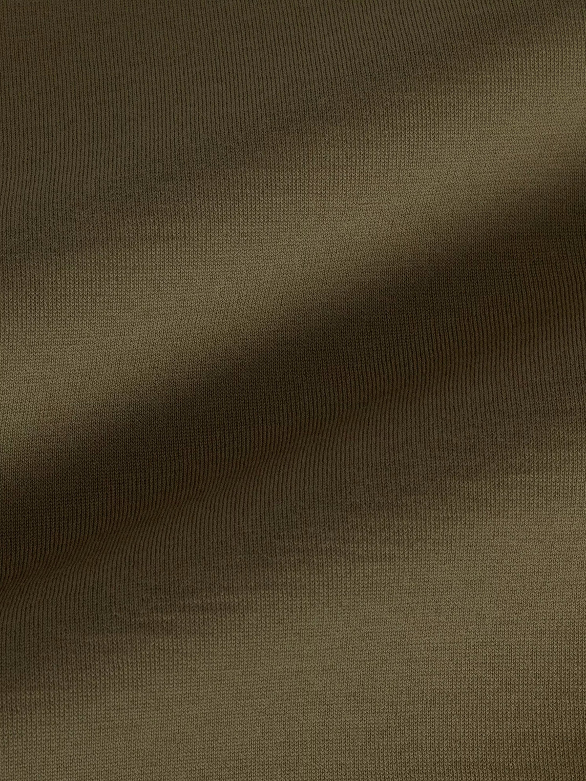 Girocollo Bobby a V extra fine merino wool rewilding green John Smedley