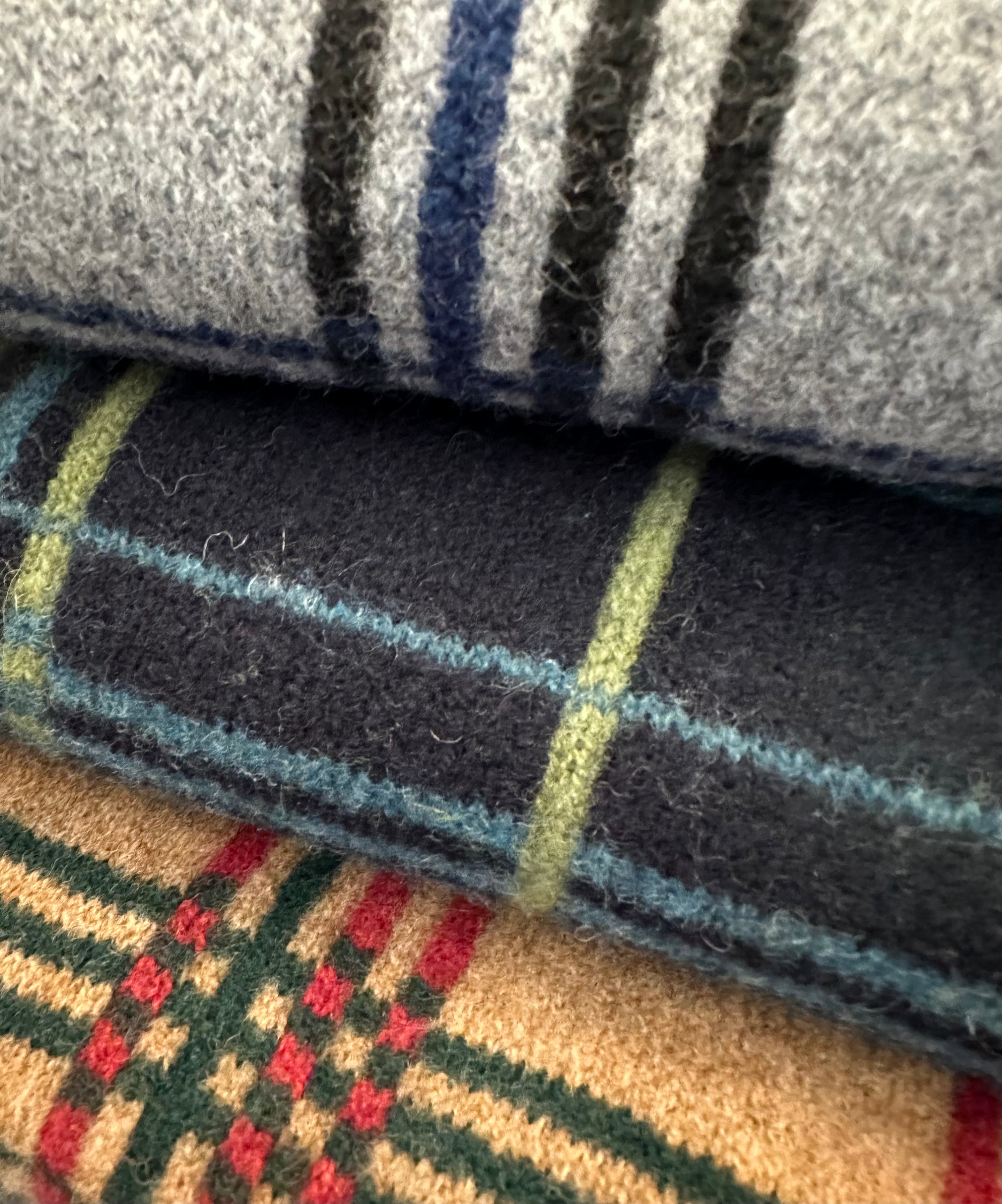 Sciarpa modern check lambswool blu Robert Mackie