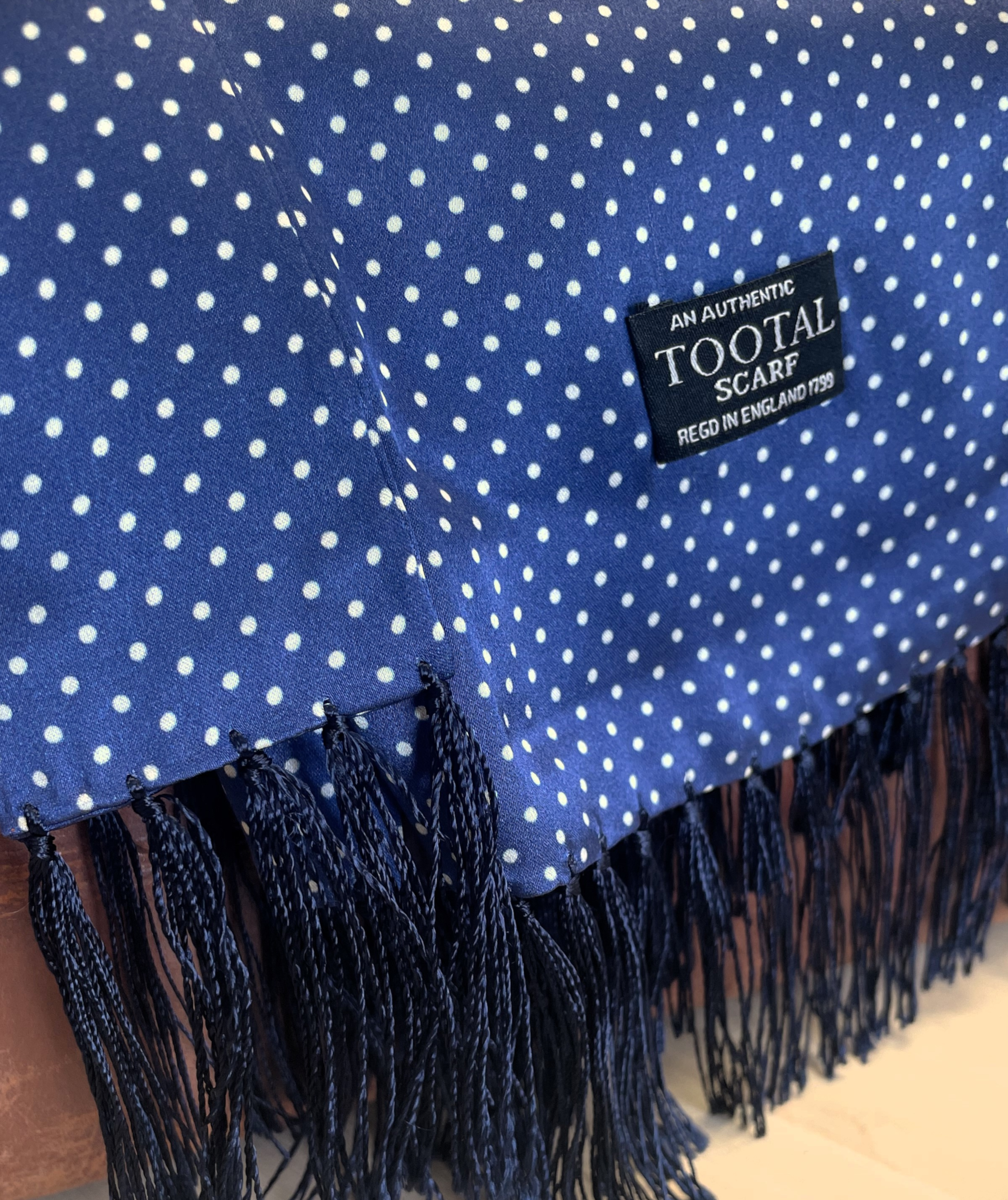 Sciarpa seta vintage blu pois bianco Tootal