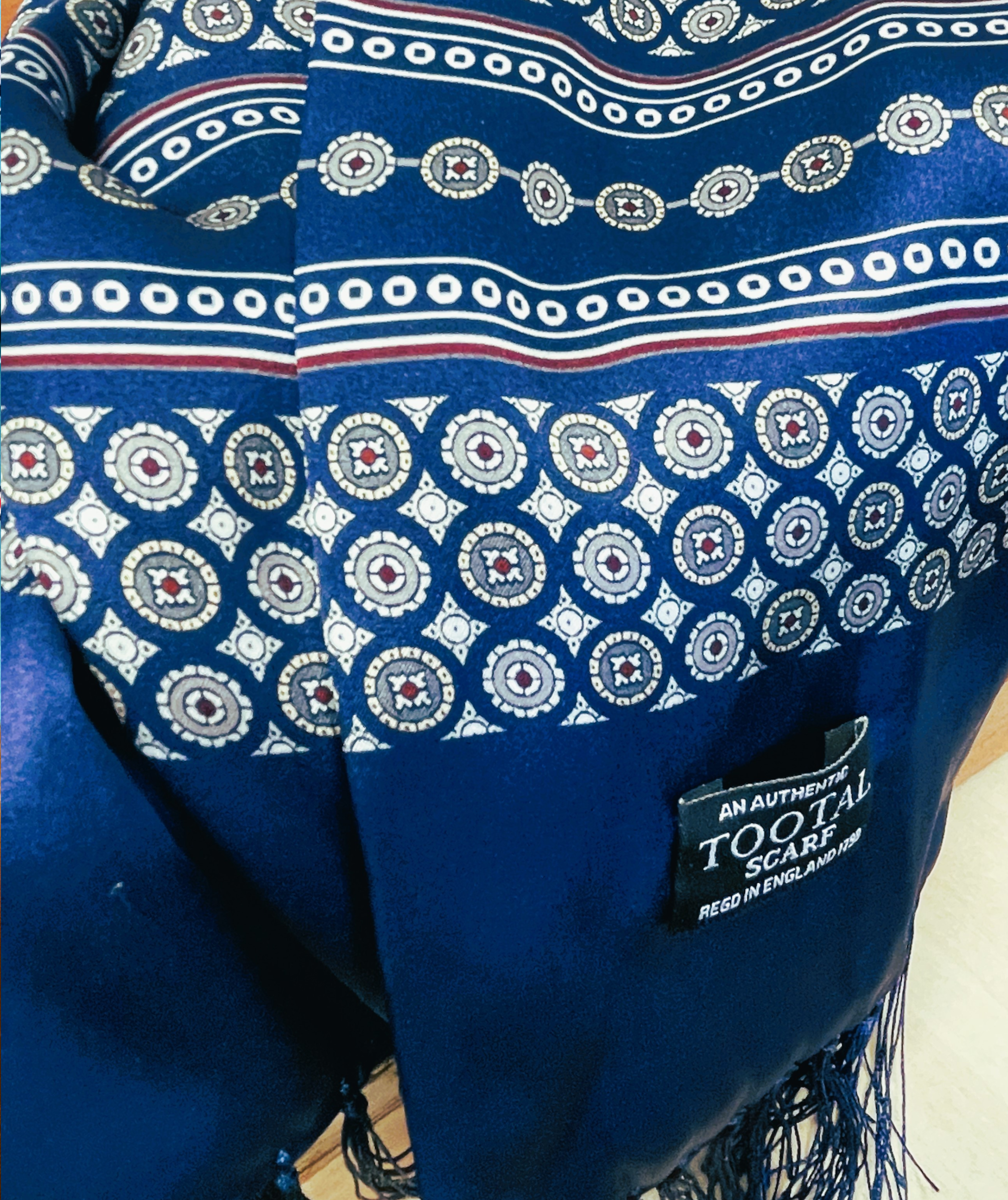 Sciarpa seta medaglioni cornice blu Tootal