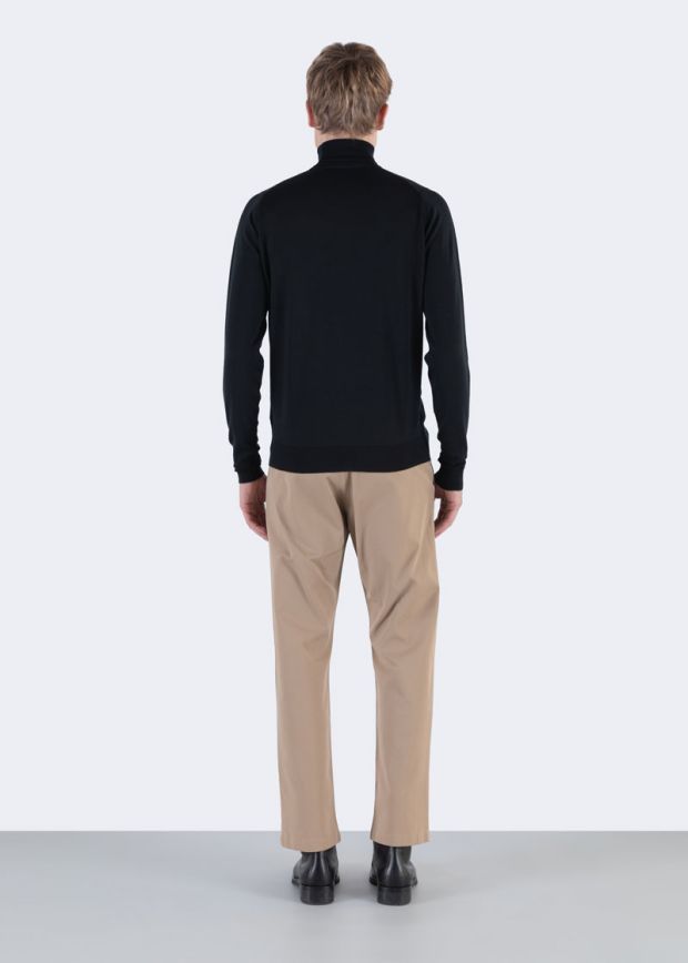 Collo alto Richards lana black John Smedley